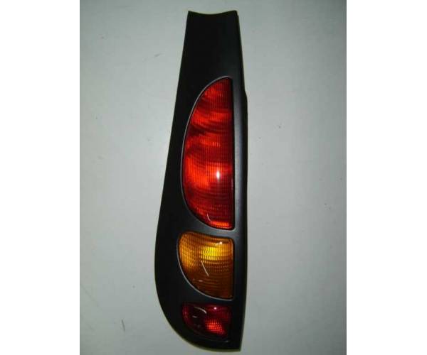 PILOTO TRASERO IZQUIERDO Fiat Bravo...