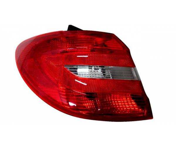 PILOTO TRASERO DERECHO "MERCEDES W246...