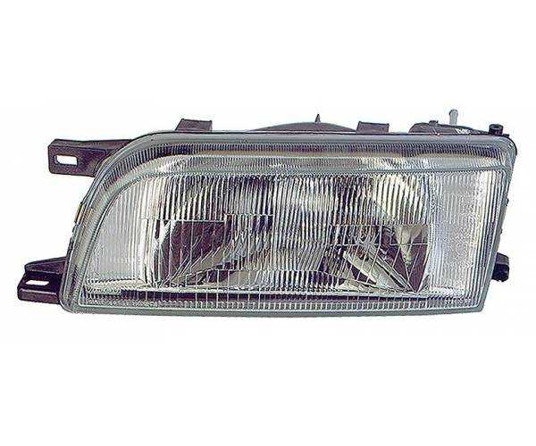 FARO IZQUIERDO Nissan Sunny Sedan...